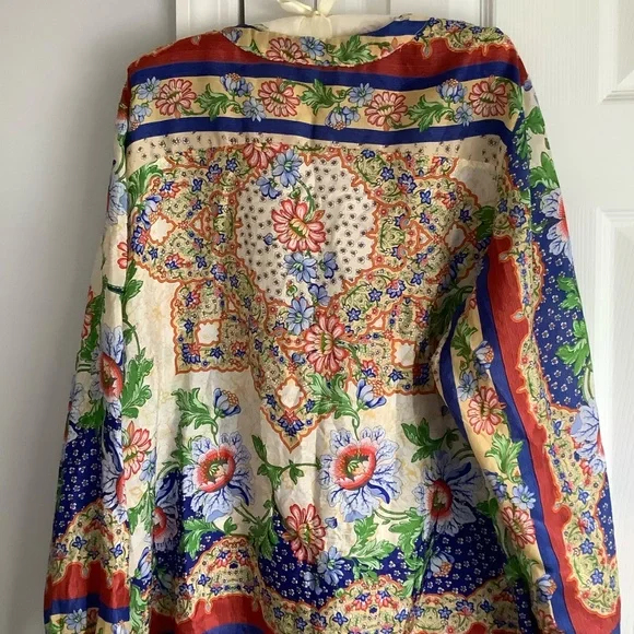 Johnny Was 100% silk top  XXL button front Preowned - Picture 5 of 11